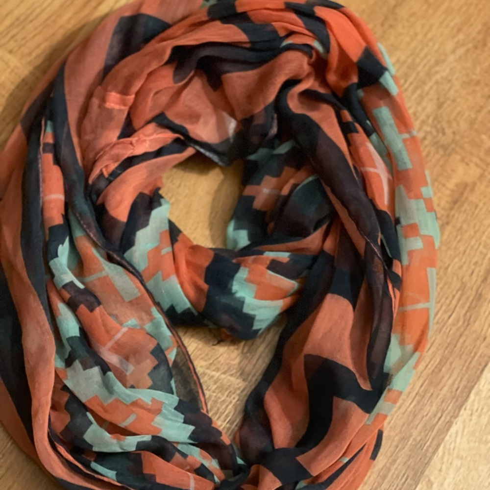 Infinity light weight scarf